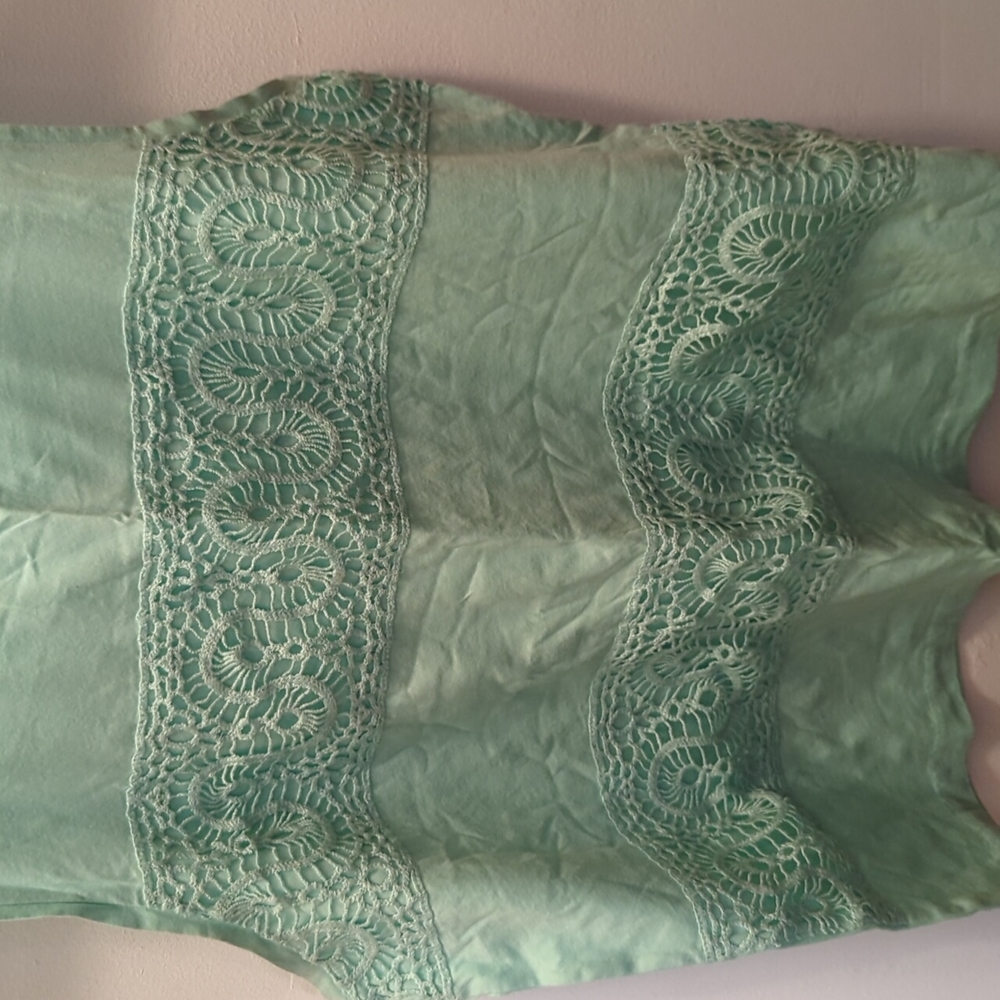 JCrew tank - Picture 3 of 4